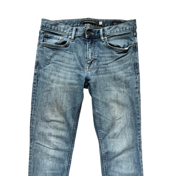 Banana Republic Rapid Movement 
Denim men’s light wash jeans - Picture 3 of 9